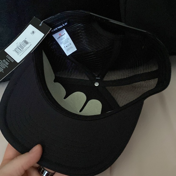 Airwalk Hat - Picture 2 of 3